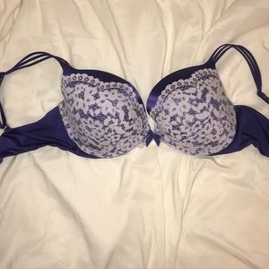 Gorgeous bra with lace detail on cups
